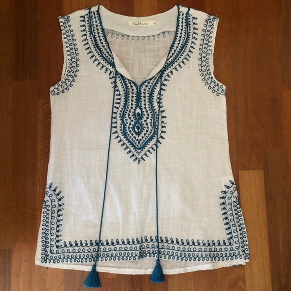 Solitaire Tops - Solitaire embroidered sleeveless tunic
